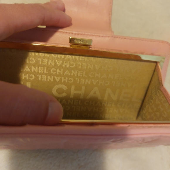 Authentic Chanel Calfskin Icon Logo Bifold Wallet in Pink - Picture 8 of 12